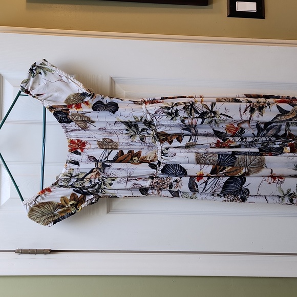 Floral romper - size L - Picture 3 of 4